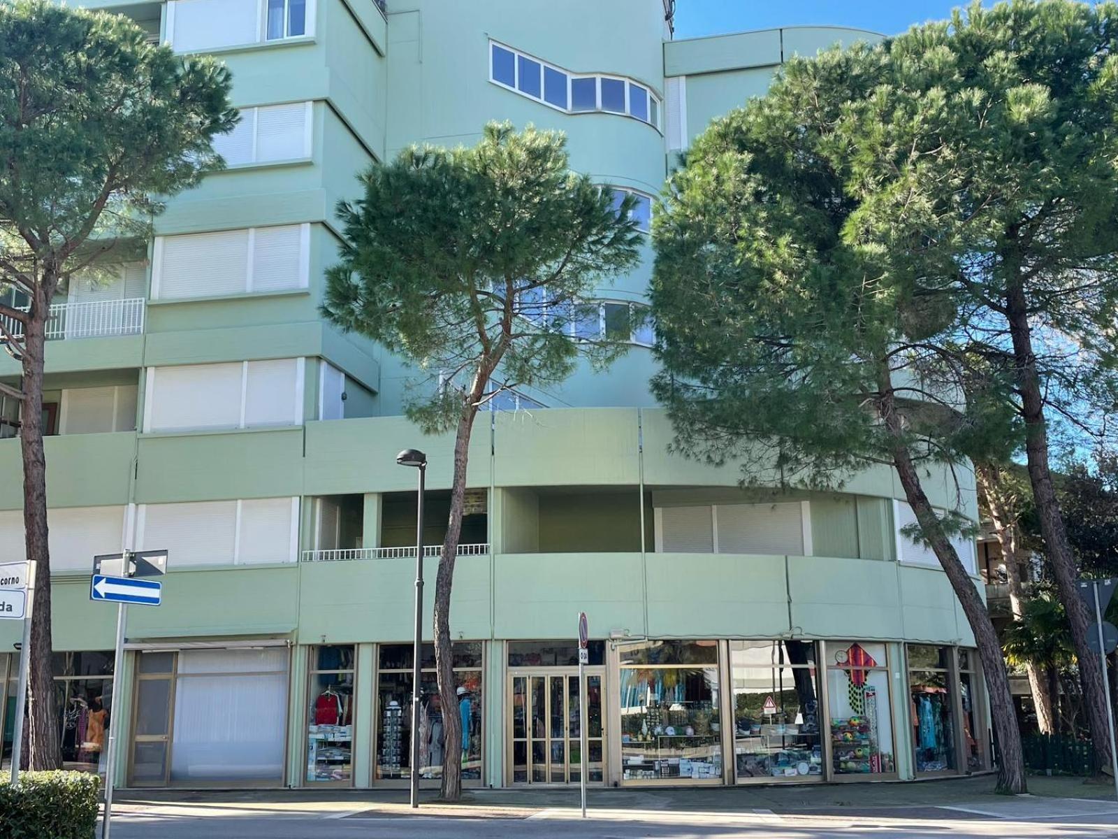Claudia & Ritz Palace Grado Exterior photo