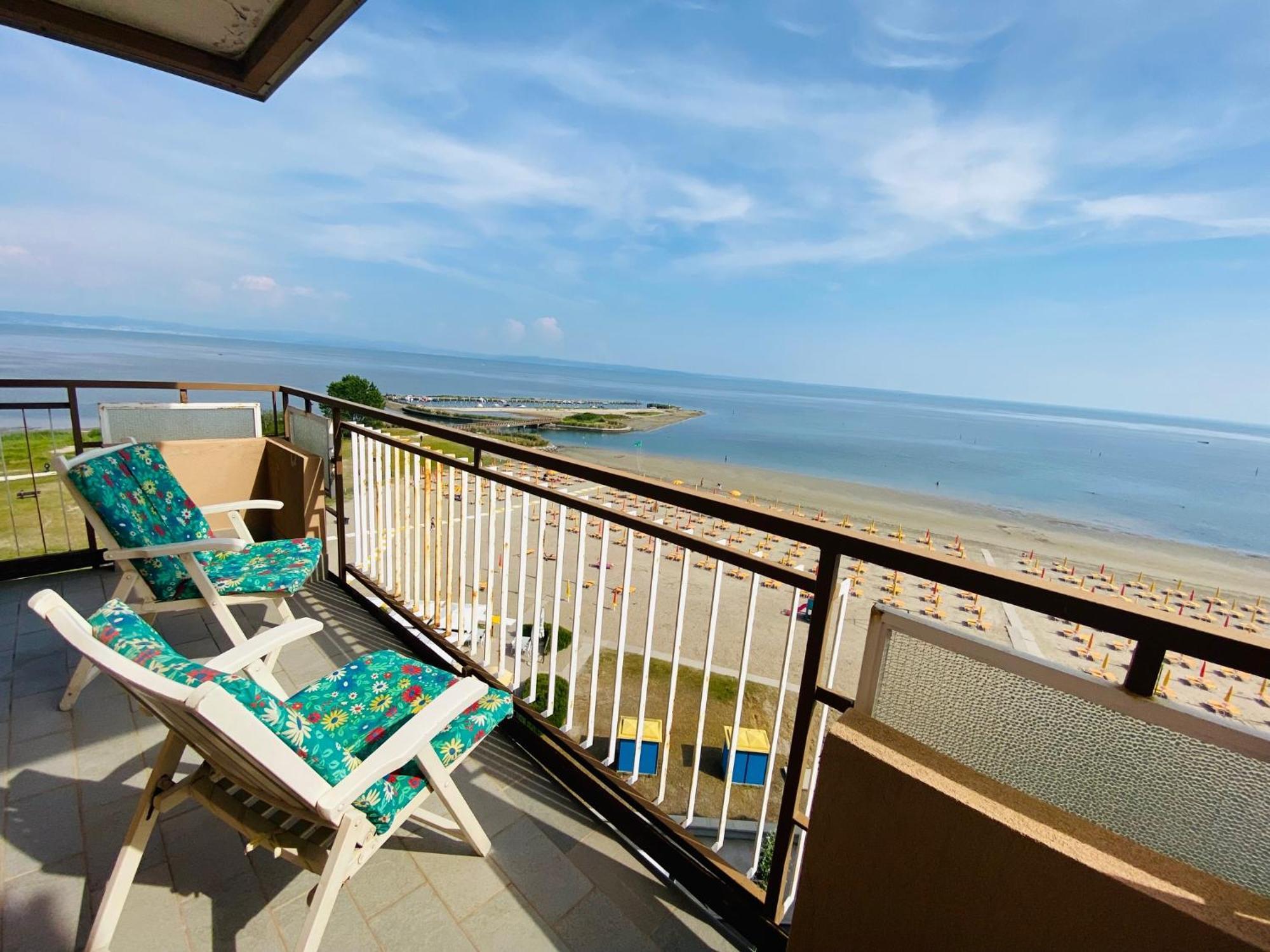 Claudia & Ritz Palace Grado Exterior photo