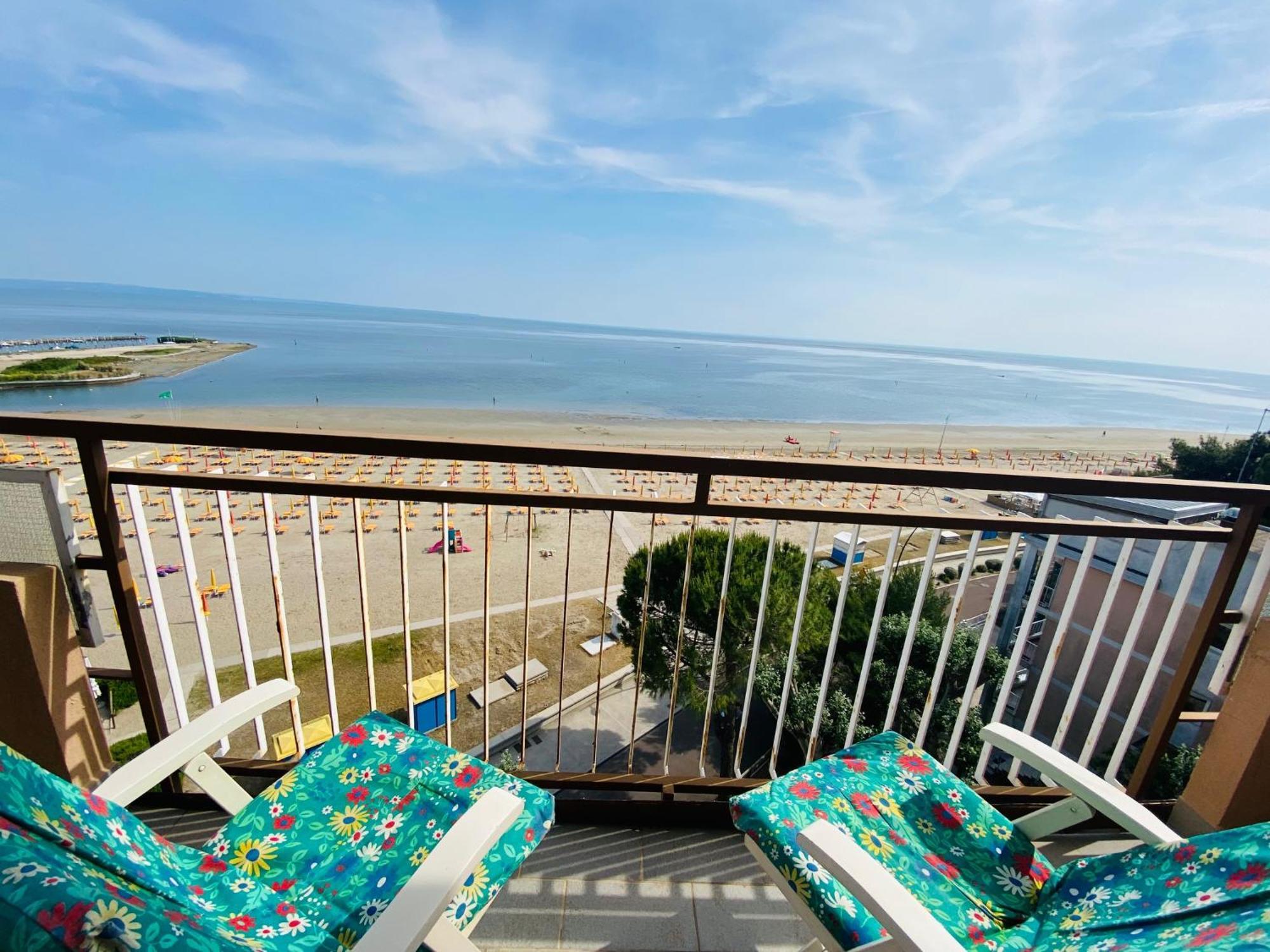 Claudia & Ritz Palace Grado Exterior photo